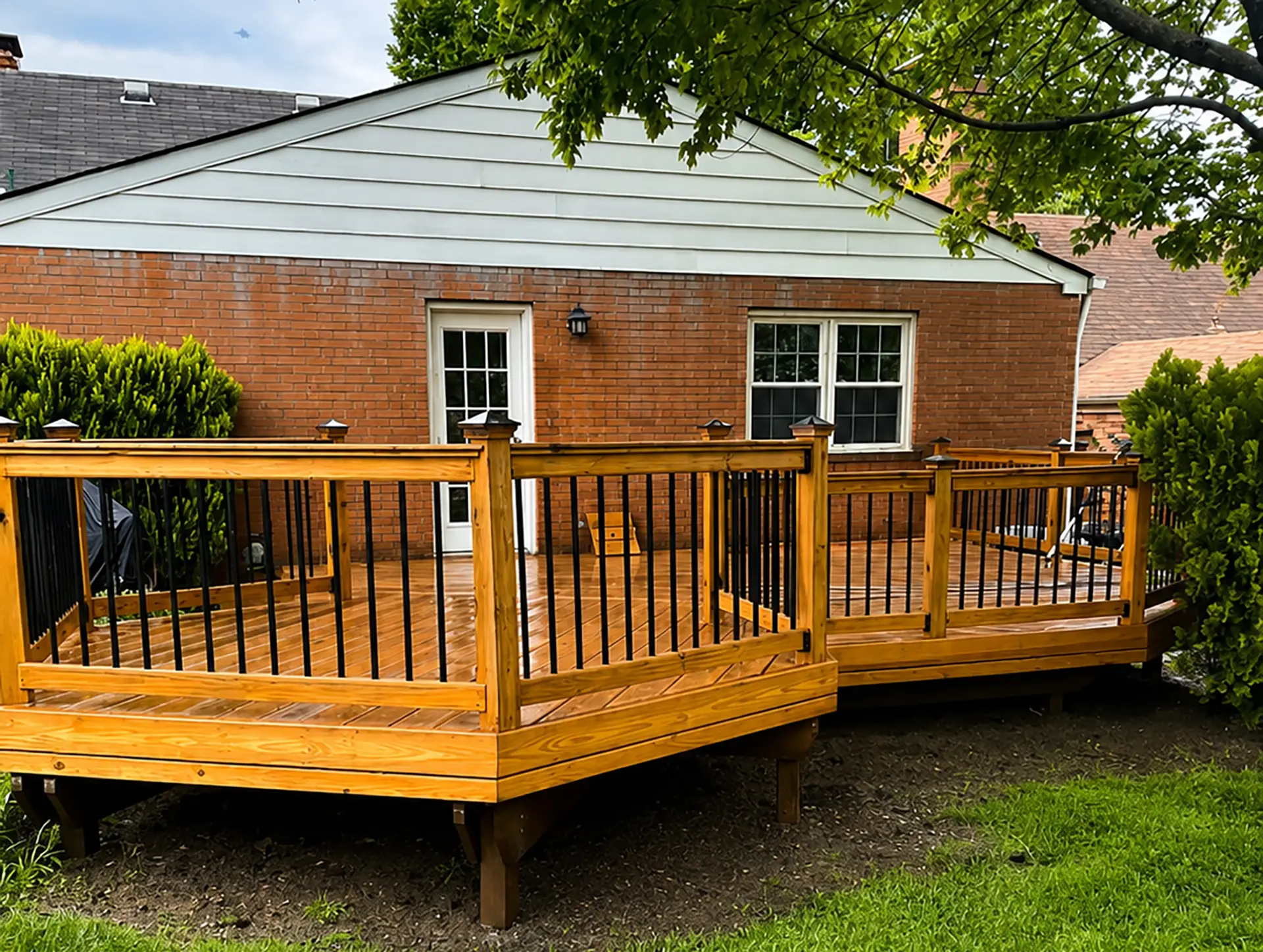 Photo of a wood deck that received deck maintenance services from On Deck Services.