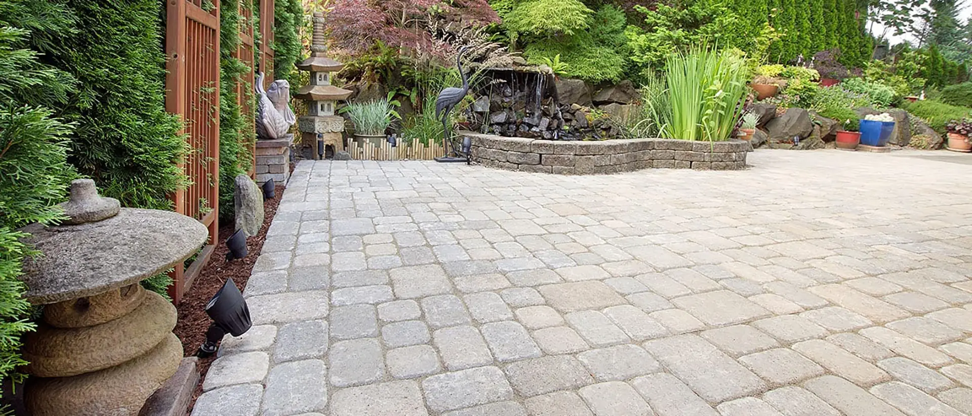 Photo of a paver patio. On Deck Services provides paver maintenance services in the Greater Cincinnati area.